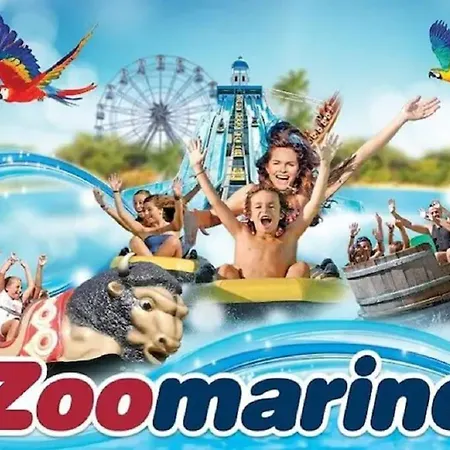 Appartement Stylish Beachfront Escape . Steps To . Wifi *