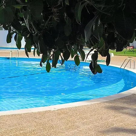 Stylish Beachfront Escape . Steps To . Wifi Appartamento Portimão